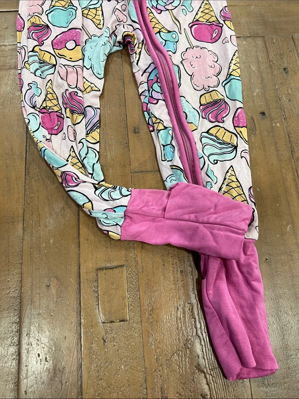 Little sleepies sweet treats bamboo zippy 18-24 months donuts ice cream cupcakes